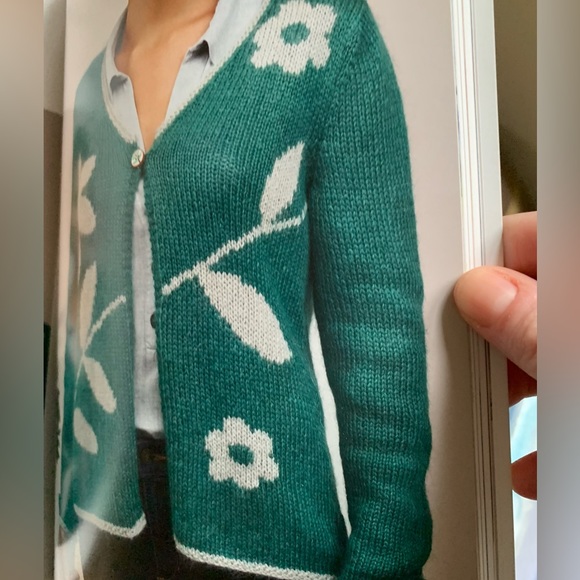 ROWAN Pattern Book - Picture 2 of 7